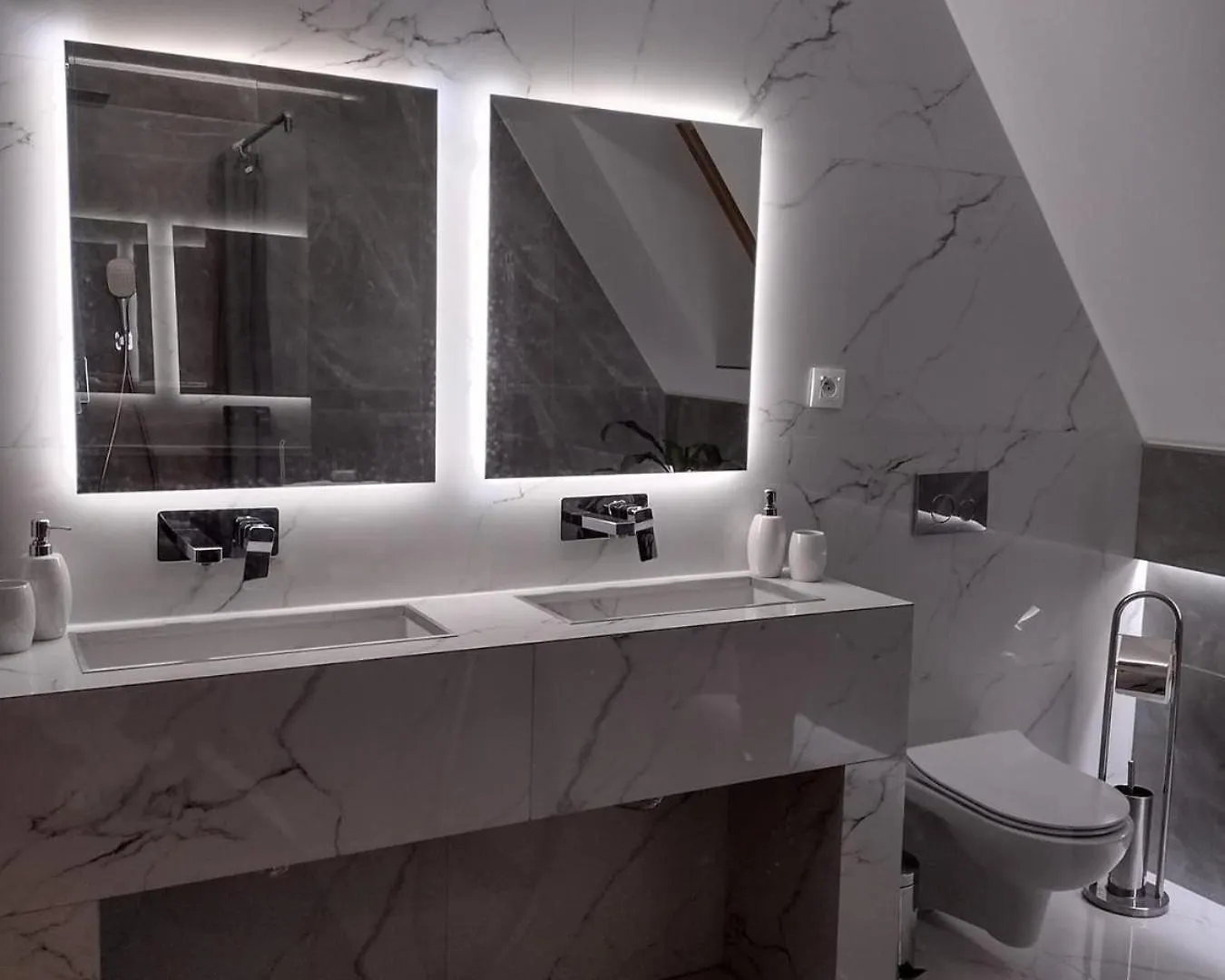 Viking Shelter Zakopane With Jacuzzi Lejlighed 0*,  Polen